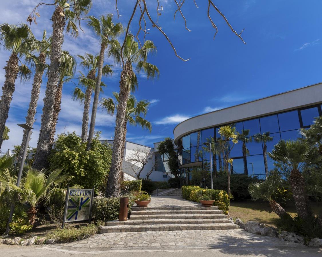 Tursport Aparthotel Taranto Kültér fotó
