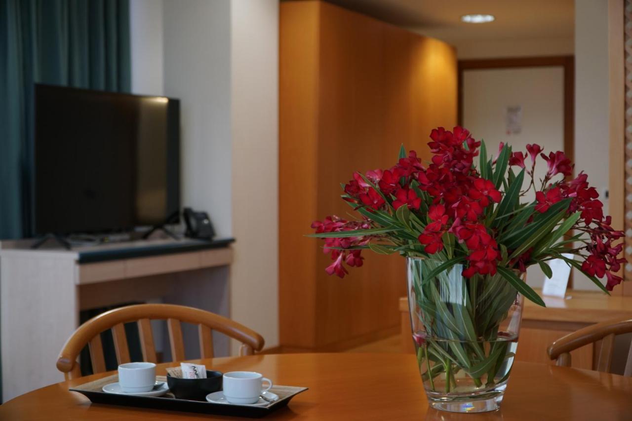 Tursport Aparthotel Taranto Kültér fotó