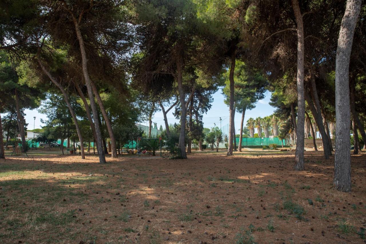 Tursport Aparthotel Taranto Kültér fotó