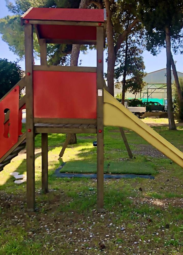 Tursport Aparthotel Taranto Kültér fotó